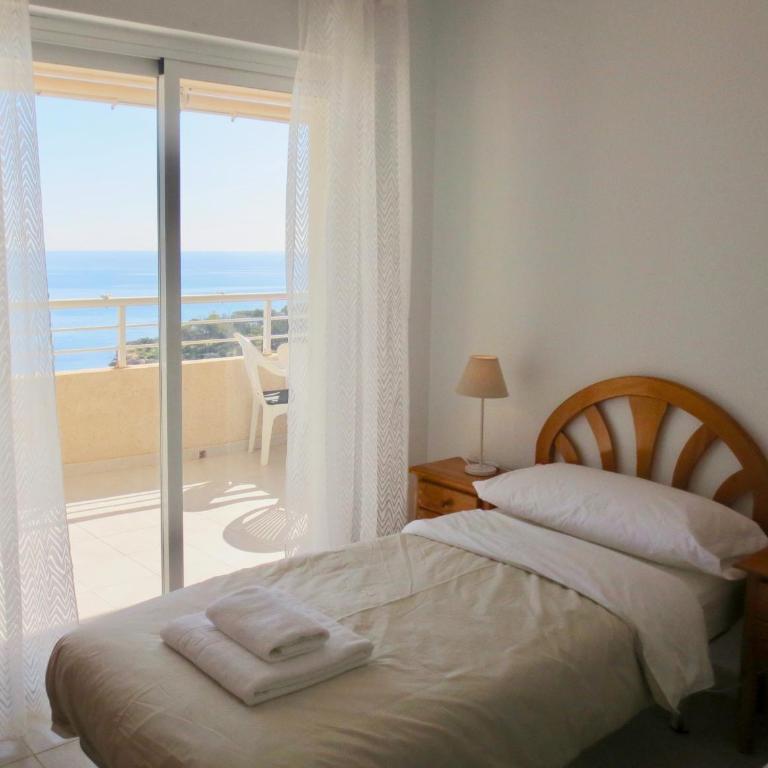Clubrent - Apartamentos Apolo 16 - Apartamento de 2 dormitorios - Planta 14 - 25