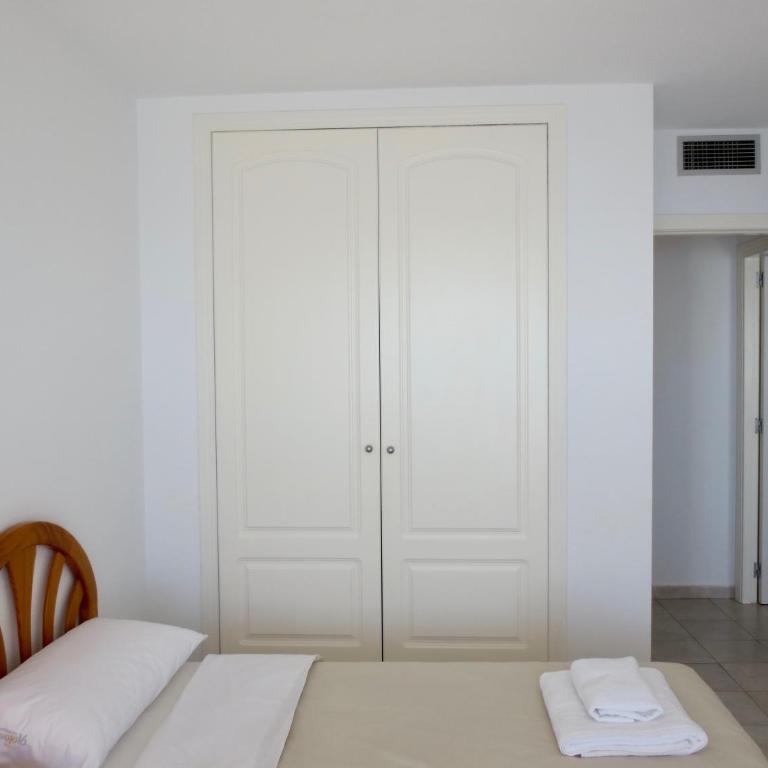 Clubrent - Apartamentos Apolo 16 - Apartamento de 2 dormitorios - Planta 14 - 26