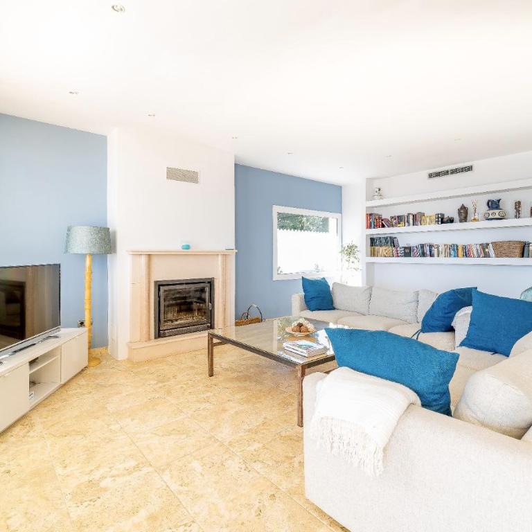 Preciosa villa con piscina, jardín y vistas al mar WIFI - Villa - 11