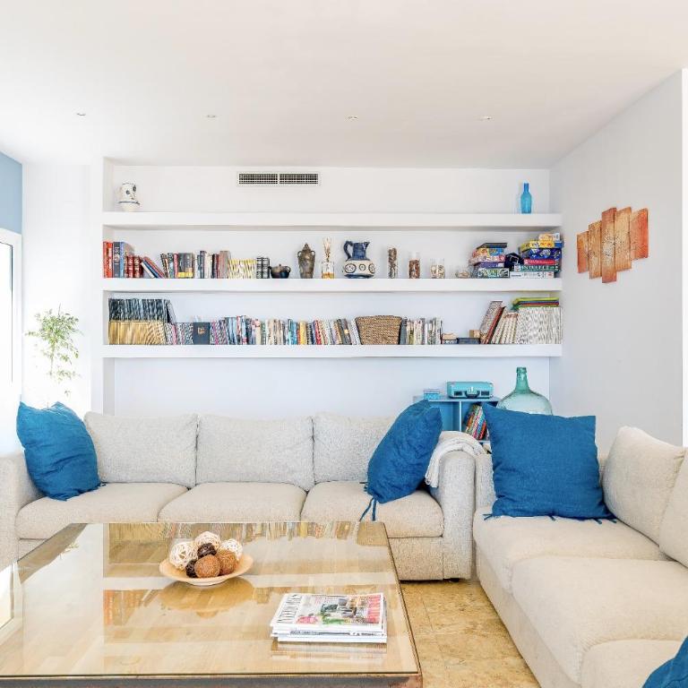 Preciosa villa con piscina, jardín y vistas al mar WIFI - Villa - 13