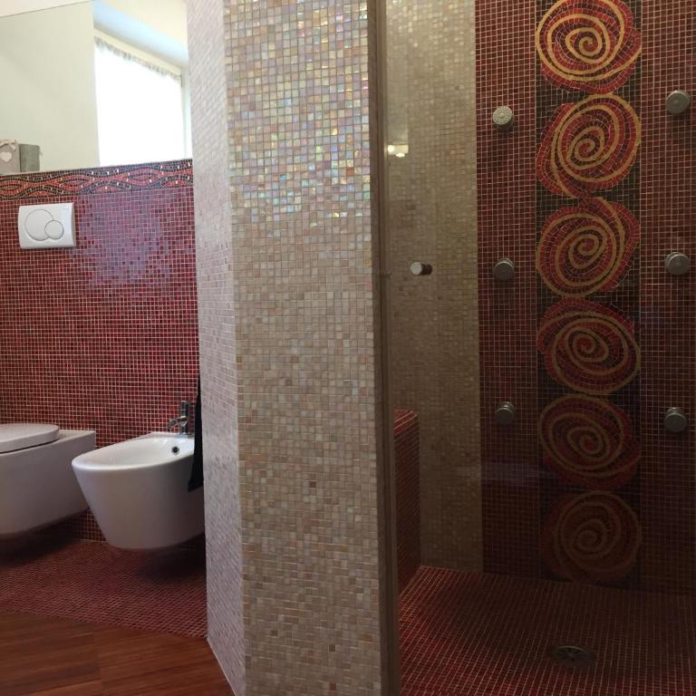 DAD HOME - Camera Familiare con Bagno Privato - 11