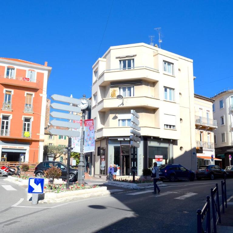 Studio Liberté Plein Centre - Apartment - 4