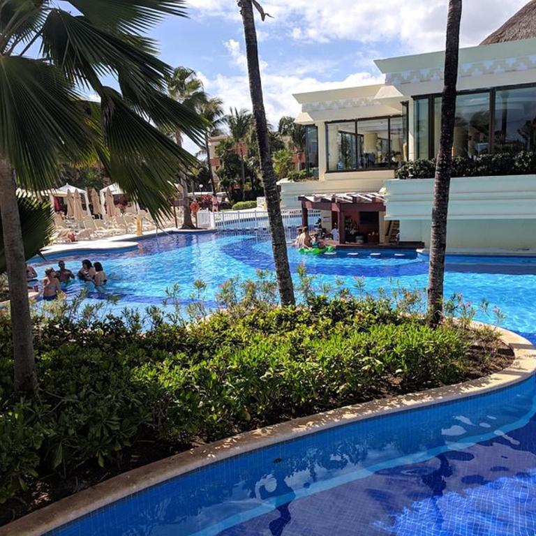 Bahia Principe & Golf Residences (Terrazas Condo) - Apartamento con vistas a la piscina - 27