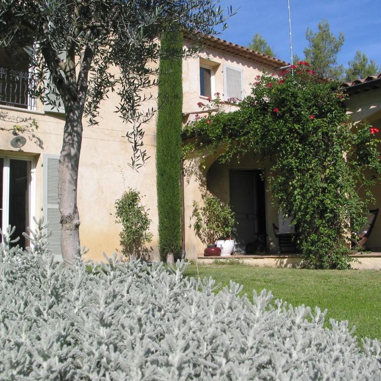 Le Mas de FRAYERE - Chambre Double - Vue sur Jardin - 17