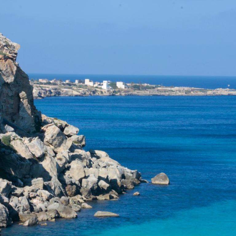 Cala Rossa Lodge - One-Bedroom Chalet - 15