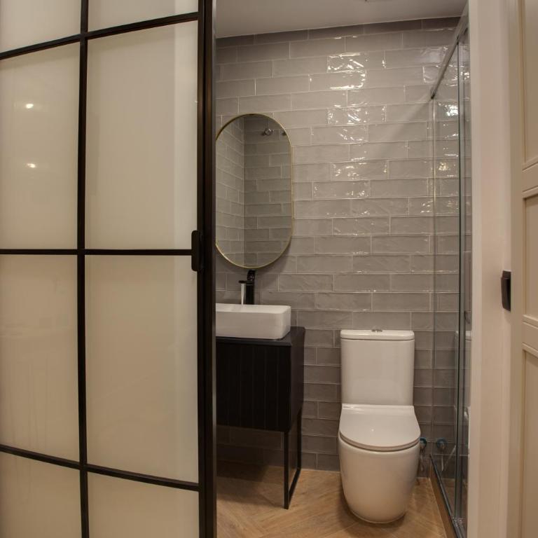 SUITES YOU Soho - Double Room - 12