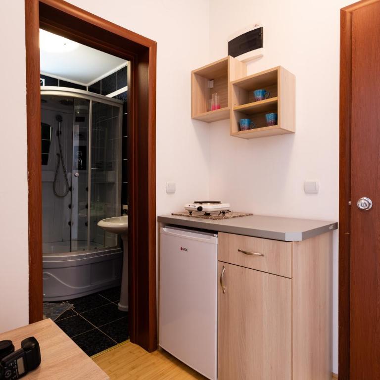Guesthouse Sunny - Superior Trokrevetna Soba - 11