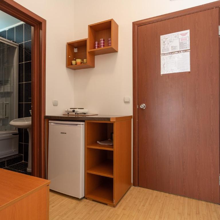 Guesthouse Sunny - Economy Trokrevetna Soba - 13