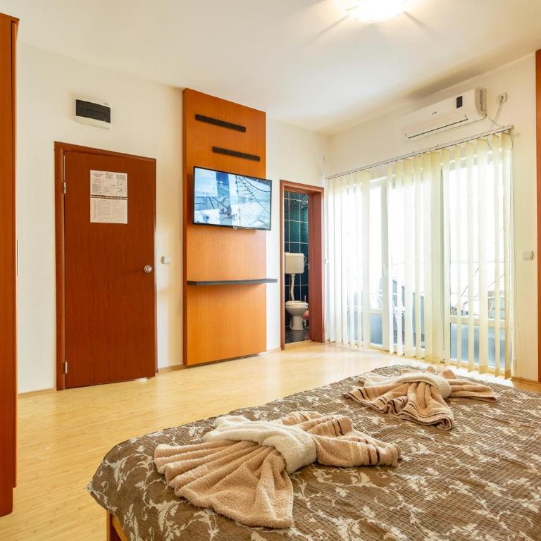 Guesthouse Sunny - Standardna Porodična Soba - 6