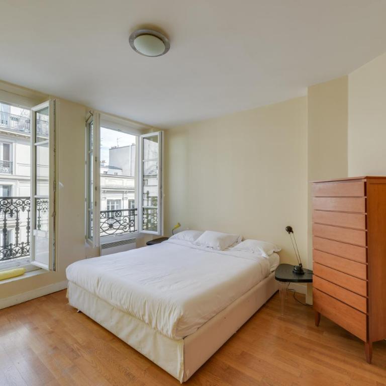 Châtelet, rue Saint Denis 25 - ID 308 - Appartement 1 Chambre - 9