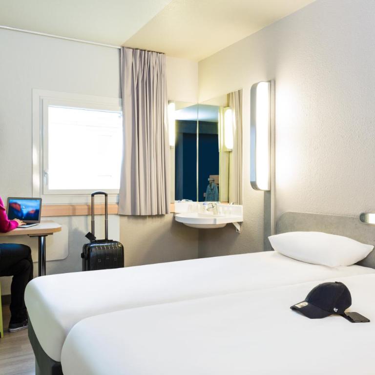 ibis budget Paris Porte De Montmartre - Chambre Lits Jumeaux - 5