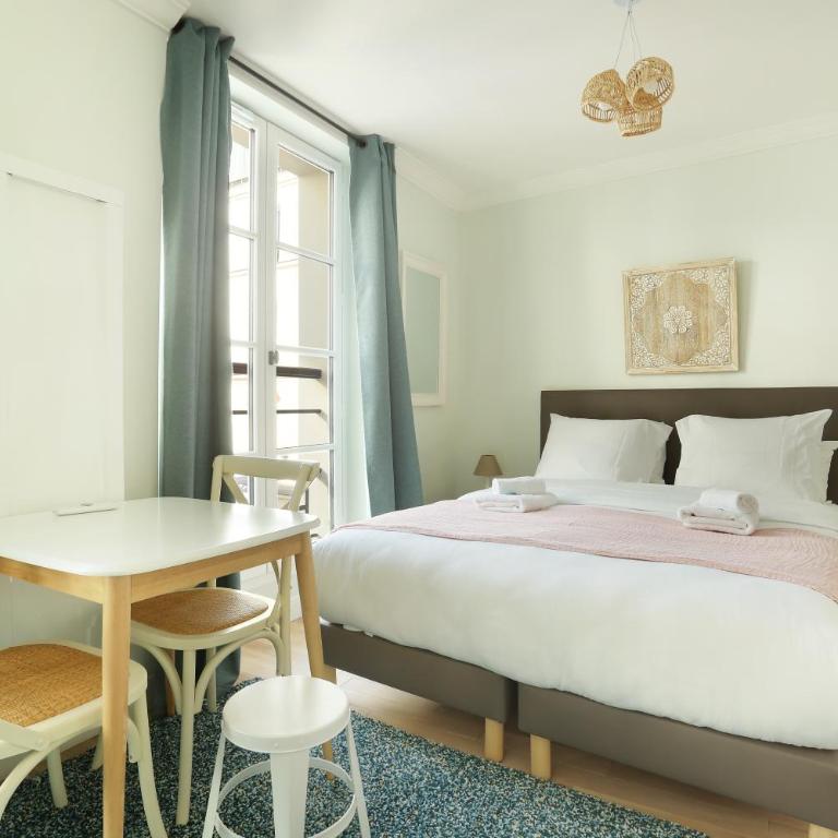 Résidence Grands Boulevards by Studio prestige - Studio - 4
