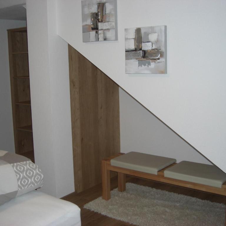 die Gartenwohnung - Tanja Tipotsch - Apartment - Split Level with Garden View - 46
