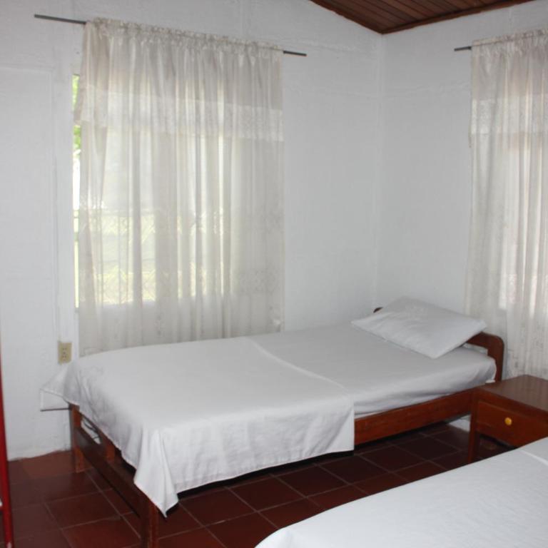 Hotel Campestre CENVATURS - Habitación Familiar Estándar - 3