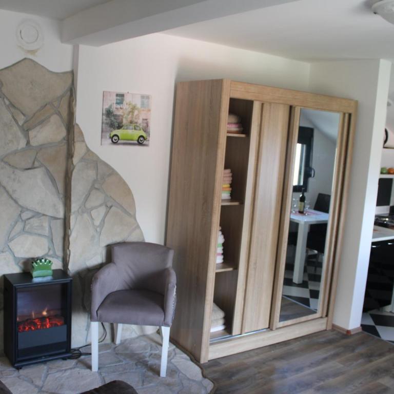 Forest Apartments - Studio with Sea View - 7