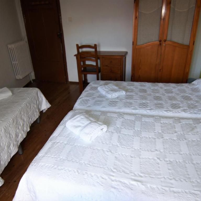Pensión Sandoval by gaiarooms - Habitación Triple con baño compartido - 5