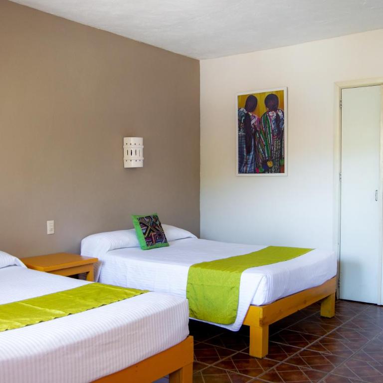 Hotel Hacienda Vallarta - Playa Las Glorias - Habitación Cuádruple Estándar - 5