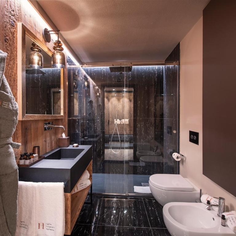 Le Massif Hotel & Lodge Courmayeur - The Leading Hotels of the World - Camera Matrimoniale Deluxe - 2