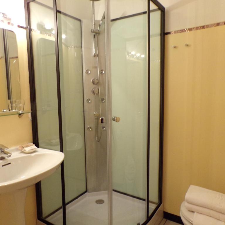 Hotel Roc de St Miquel & Apartment - Habitación Doble Económica Pequeña - 8