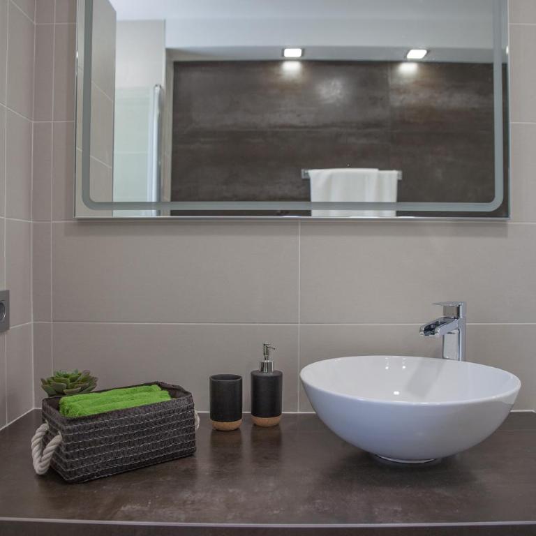 Puerto Marina - Apartamento de 3 dormitorios - 7