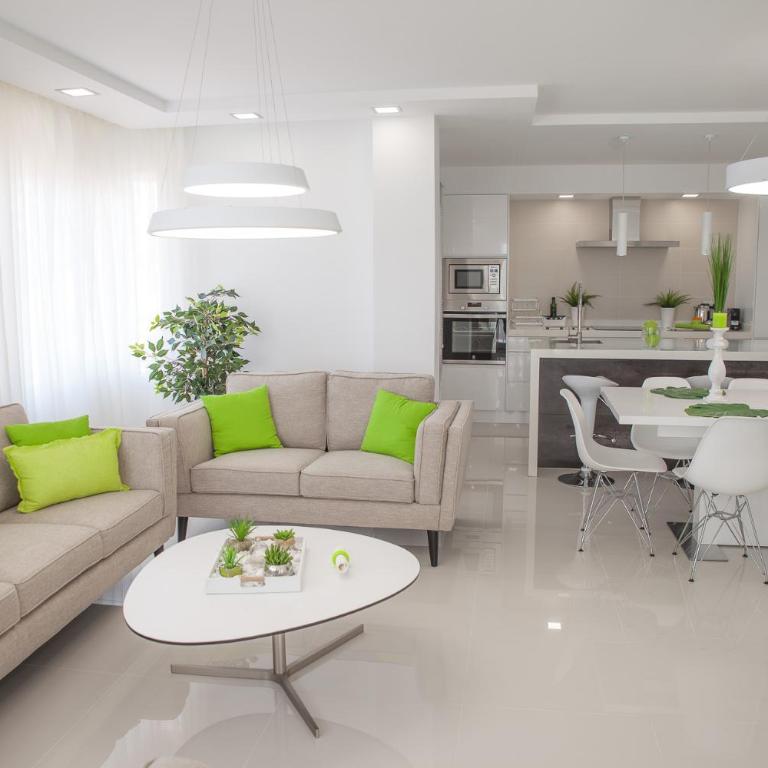 Puerto Marina - Apartamento de 3 dormitorios - 1