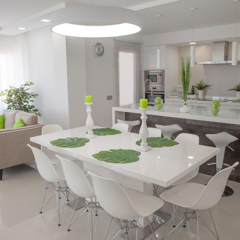 Puerto Marina - Apartamento de 3 dormitorios - 10