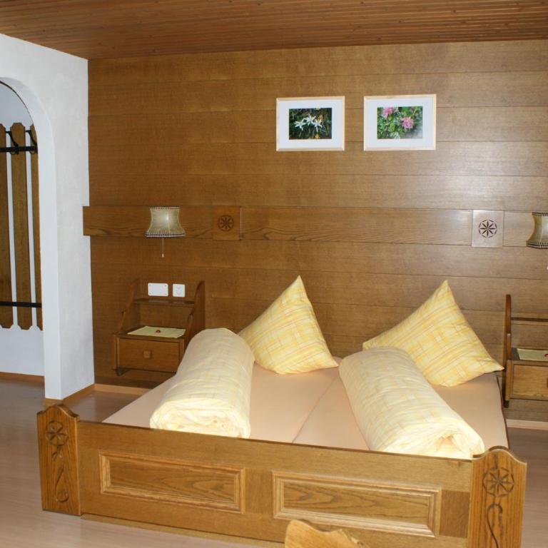 Sonnenhotel Soldanella Sonneck - Superior Doppelzimmer mit Balkon - 1