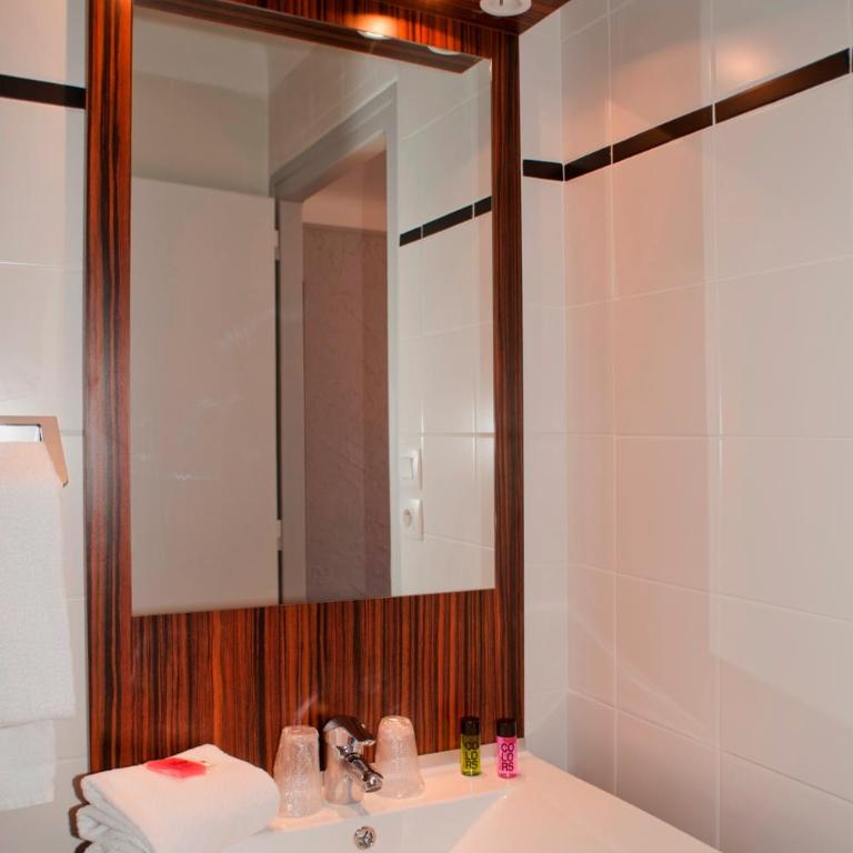 Hôtel Beau Rivage - Chambre Double Supérieure - Vue sur Mer - 8