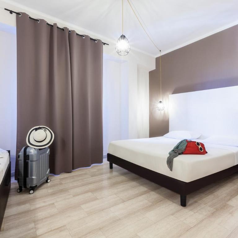 ibis styles Trani - Camera Matrimoniale Standard con Divano-Letto - 8