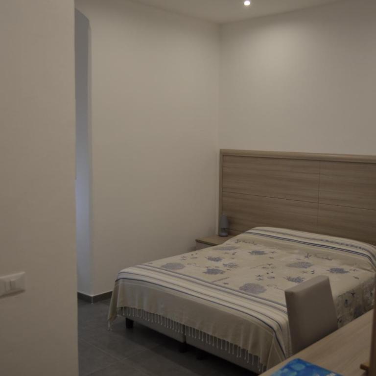 Mare dentro rooms - Camera Matrimoniale/Doppia con Letti Singoli con Bagno Privato - 9