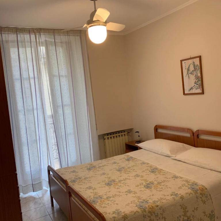 HOTEL ELENA - Camera Matrimoniale con Bagno Privato - 11