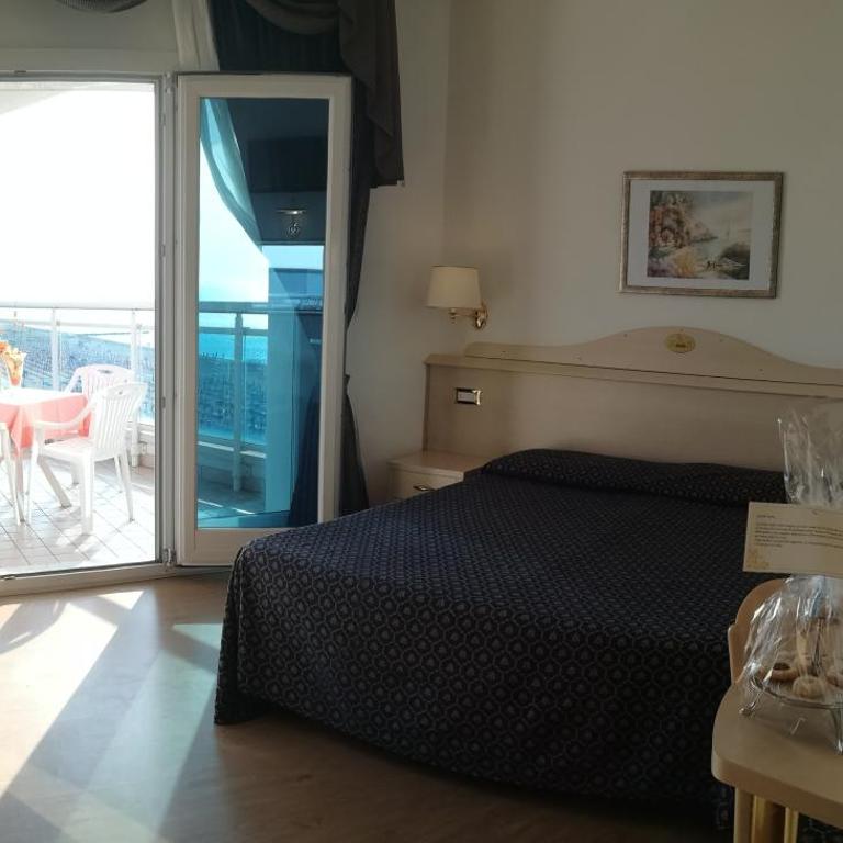 Hotel Caravelle&MiniCaravelle - Camera Quadrupla con Vista Mare e Balcone - 4