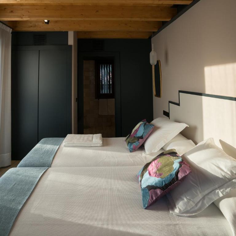 Apartamentos y Villas La Santilar - Two-Bedroom Apartment - 10