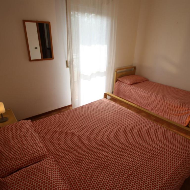 Best Apartment - 3 bedrooms, 2 bathrooms - Bibione Spiaggia - Three-Bedroom Apartment - 9