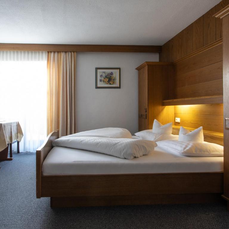 Pension Tirol - Doppelzimmer - 2