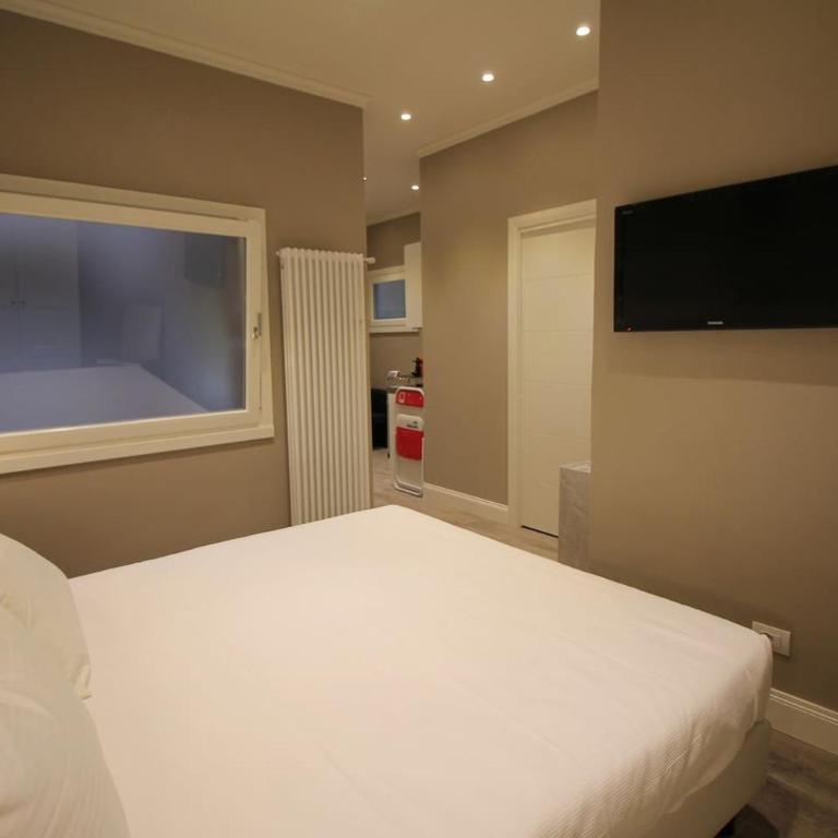 Bell Tower Studio Apartment - Appartamento Monolocale - 7