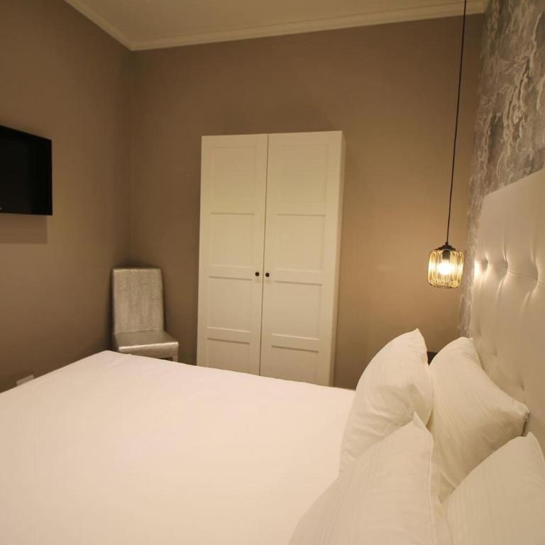 Bell Tower Studio Apartment - Appartamento Monolocale - 12