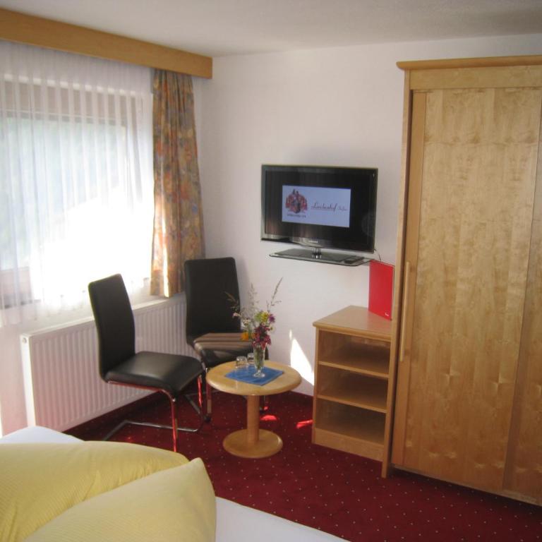 Lärchenhof Serfaus - Doppelzimmer mit Balkon - 1