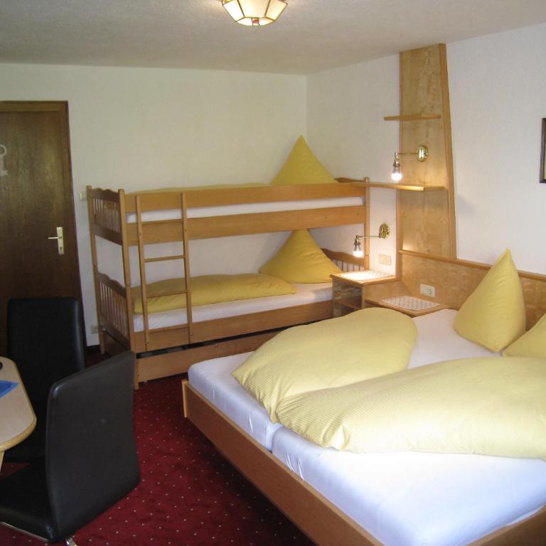 Lärchenhof Serfaus - Familienzimmer mit Balkon - 4
