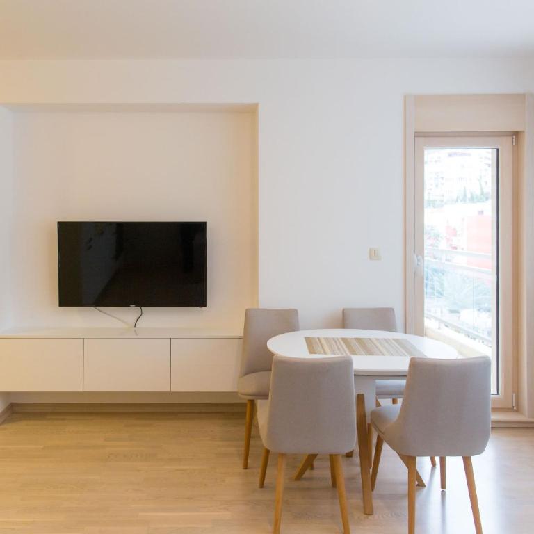 Central Budva apartment - One-Bedroom Apartment - 7