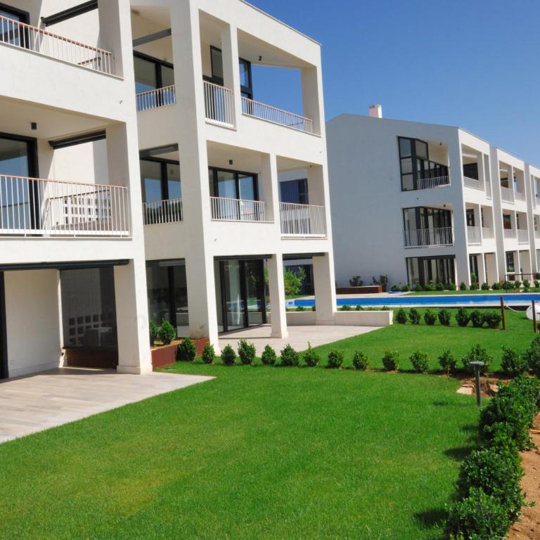 Luxury Central Apartments, Illa Blanca, Calella - Apartamento con terraza - 1