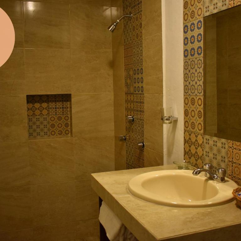 Hotel Peregrina - Habitación Doble Estándar - 2 camas - 1