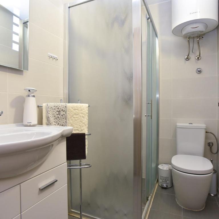 Palm square apartment 2 - Two-Bedroom Apartment - 24