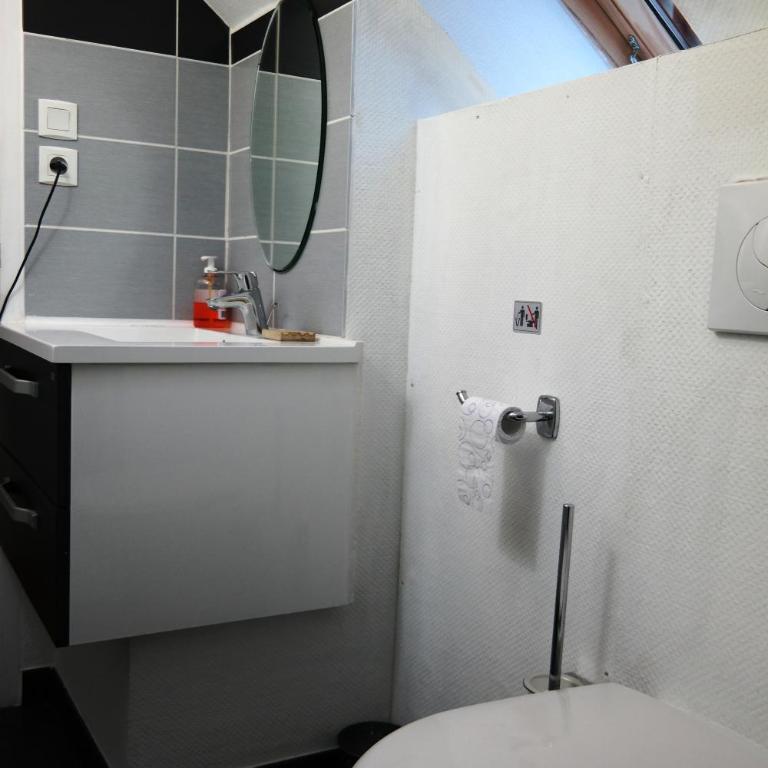 Duplex spacieux avec vue montagne au cœur de Cauterets, 6 à 8 pers, 3 chambres, 2 SDB - Appartement avec Vue sur la Montagne - 45
