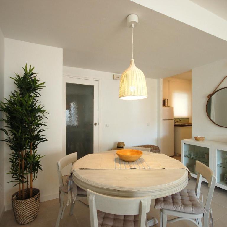 Lets Holidays COZY APARTMENT NEAR BEACH TOSSA - Apartamento de 2 dormitorios - 11