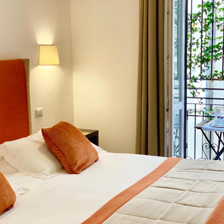 900 Piazza del Popolo - Triple Room with Balcony - 3