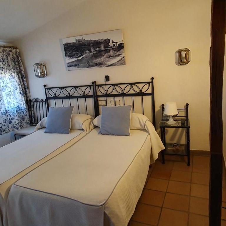 Hostal la posada de Zocodover - Habitación Doble - 2 camas - 3