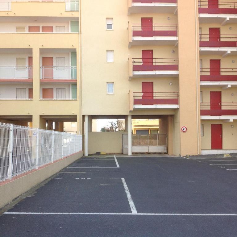 Résidence CAP HORN ,13 ter Avenue des Élysées - One-Bedroom Apartment - 8