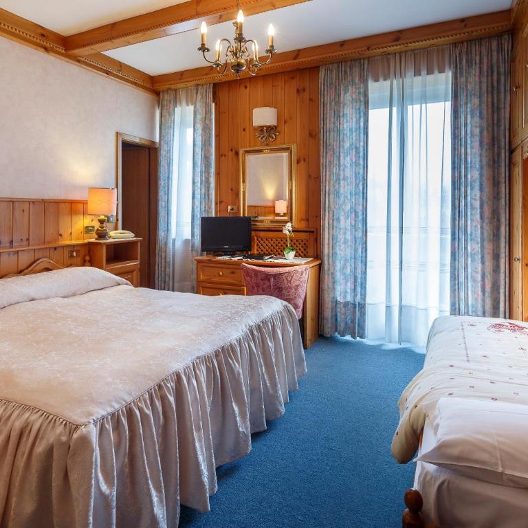 Hotel Columbia & Spa - Camera Tripla Standard con Balcone e Vista - 10