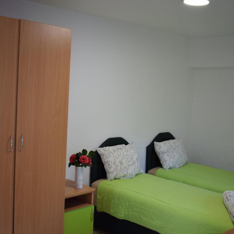OLD TOWN STUDIOS - Studio Apartment - 9